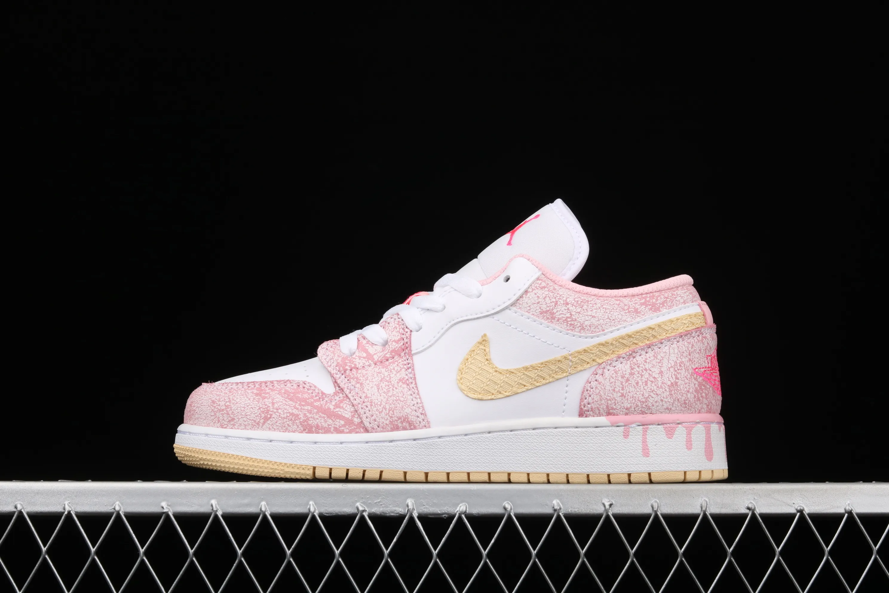 All categories Air Jordan Jordan series basketball shoes Air Jordan 1 Low Air Jordan 1 Low GS AJ1 Joe 1 low-top ice cream low-top basketball shoes CW7104-601